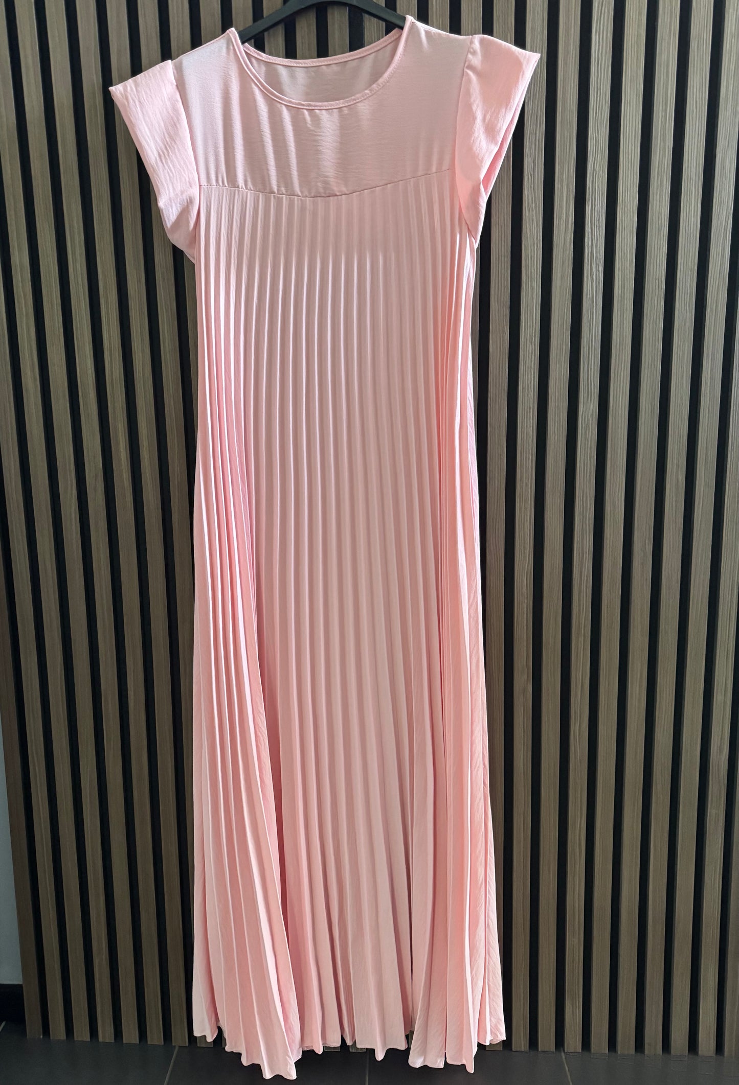 PLISSEE KLEID | LANG | ROSA
