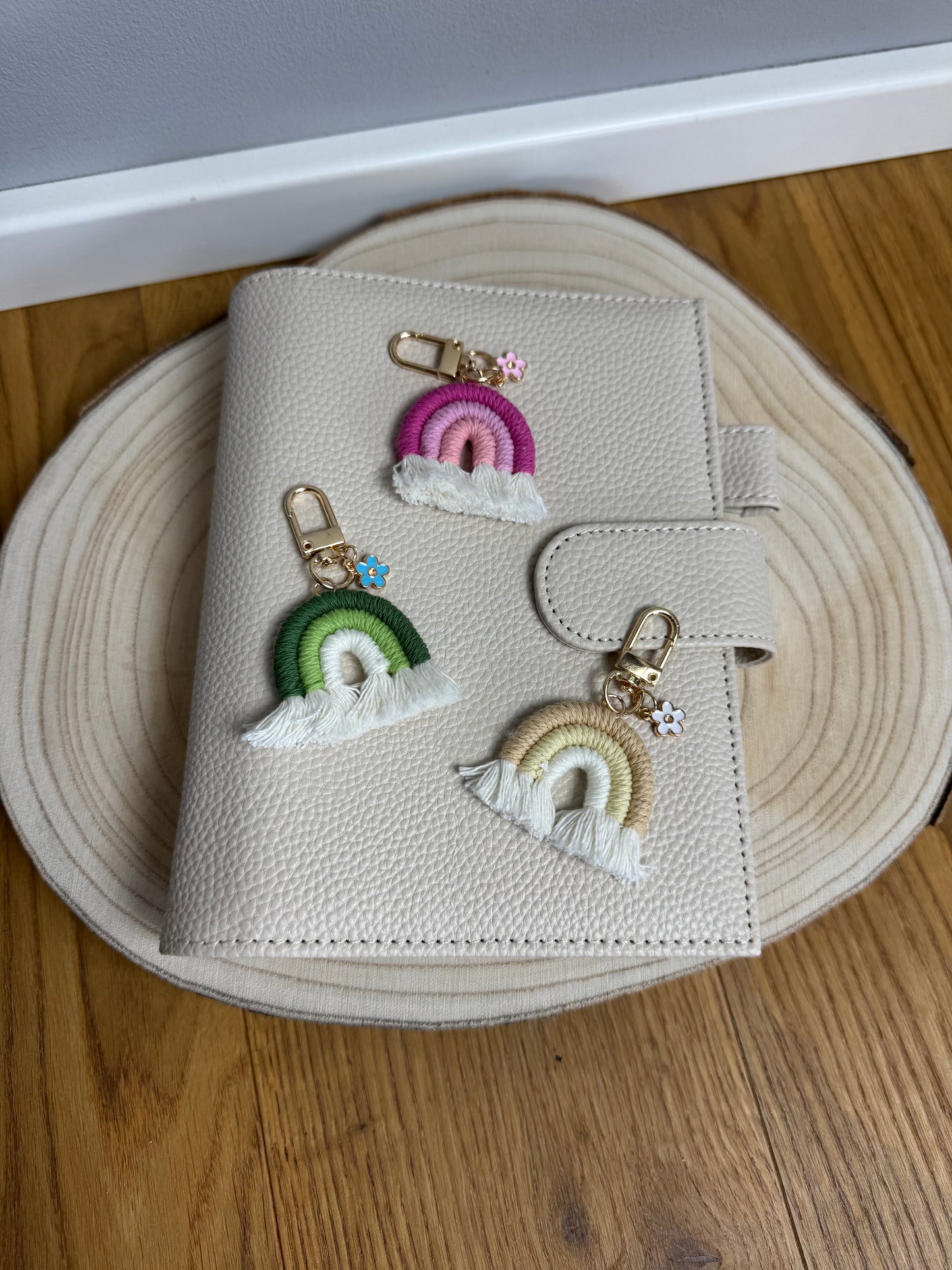 Mini Regenbogenanhänger mit Blümchen
