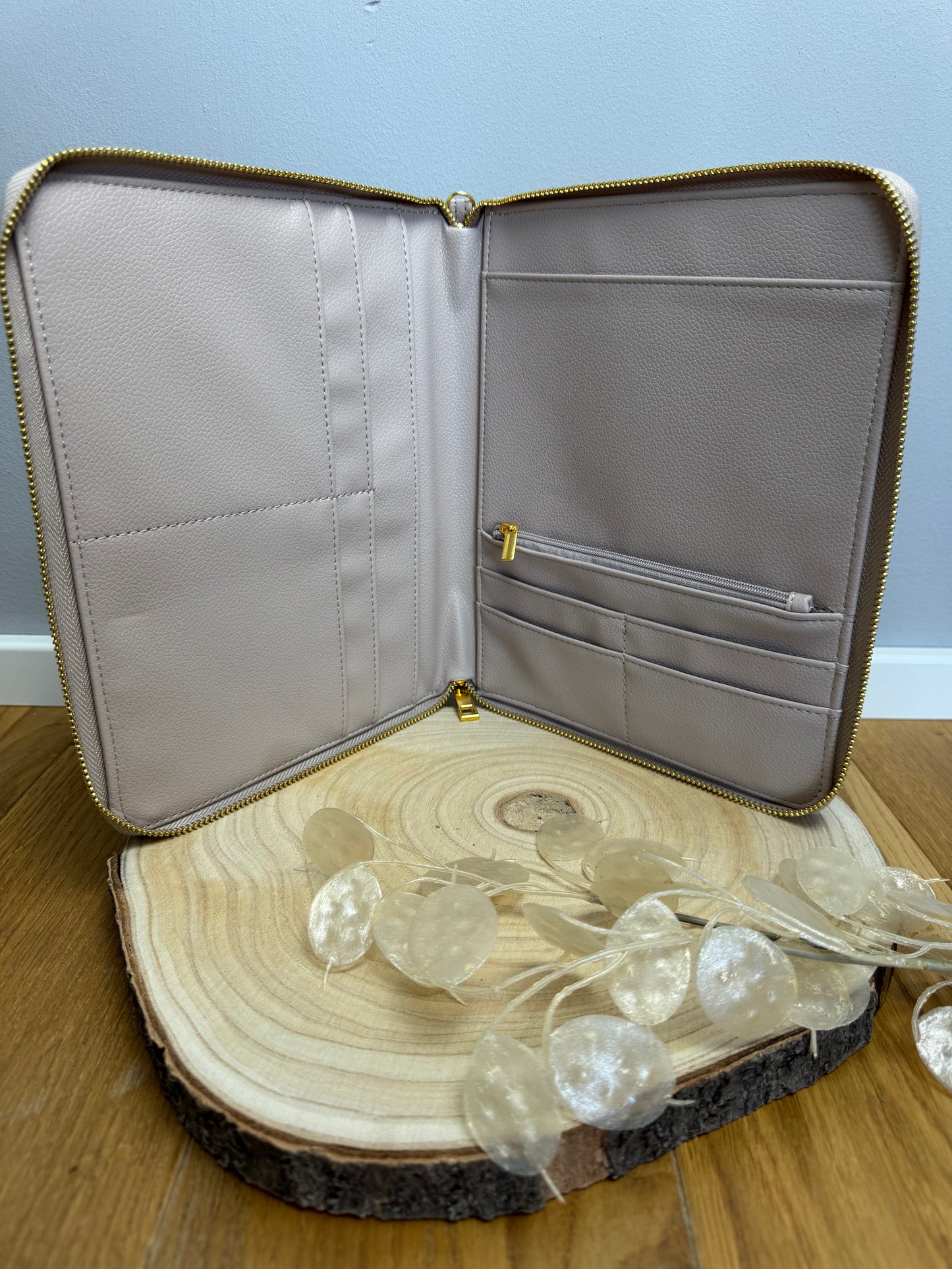 Travel Organizer