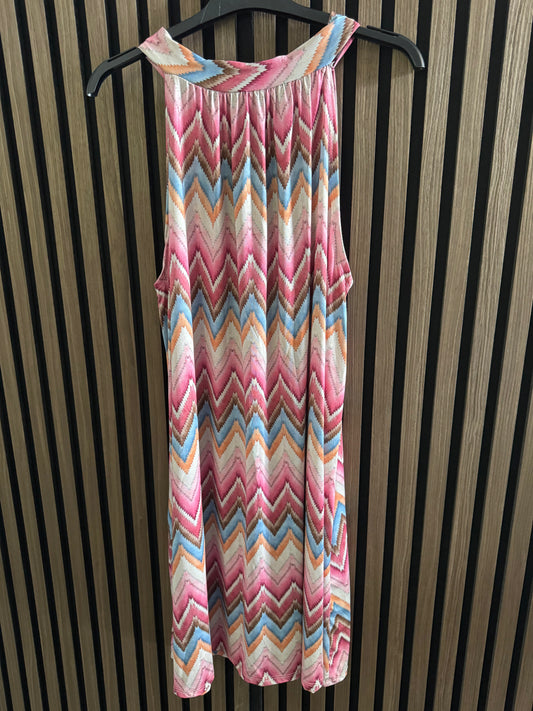 KURZES FLIESSENDES KLEID | MUSTER | PINK