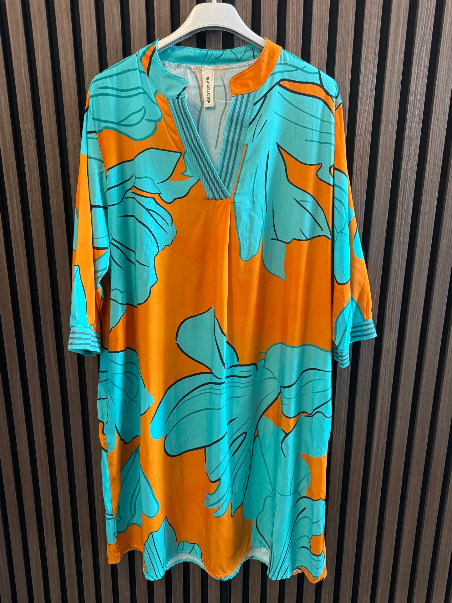 LEICHTES SOMMER KLEID | GEMUSTERT | MINT-ORANGE