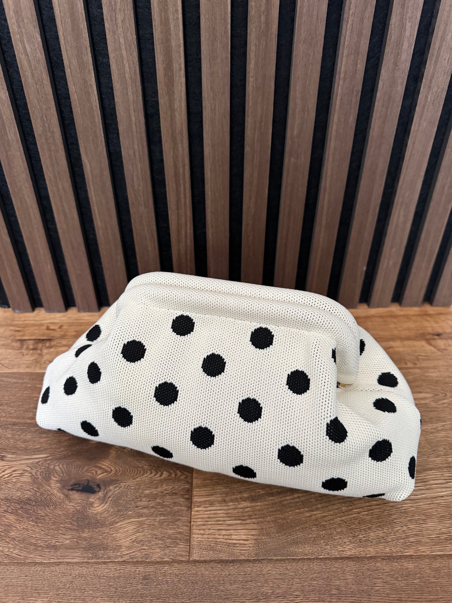CLUTCH | POLKA DOTS