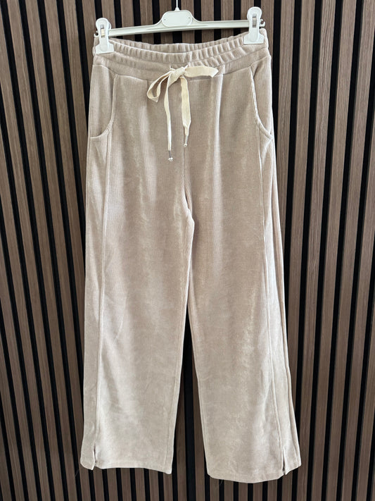 COSY STREIGHT LEG HOSE | FEINE WAFFEL OPTIK