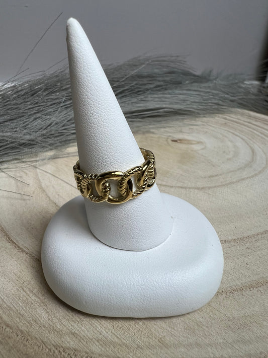 Ring „Embrace“ | Farbe gold | one size