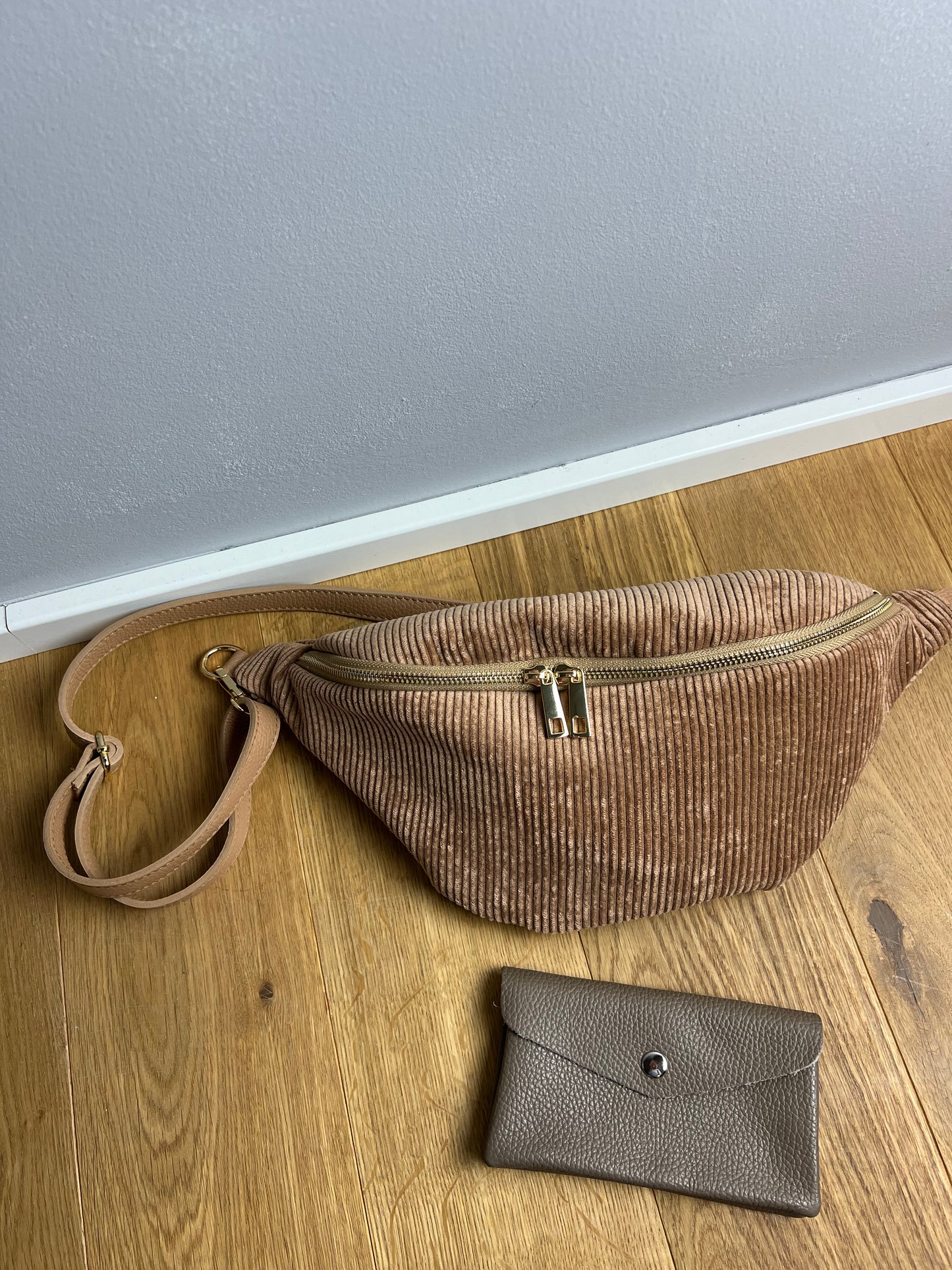 Cord Bauchtasche XL