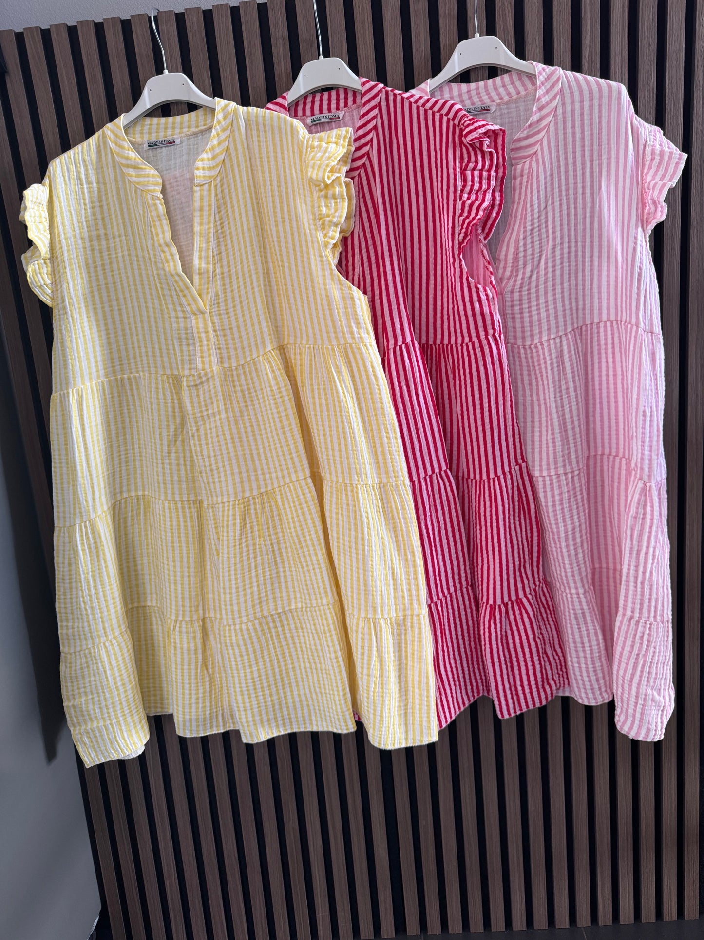 SOMMERLICHES MUSSELIN KLEID | STREIFEN | KURZ