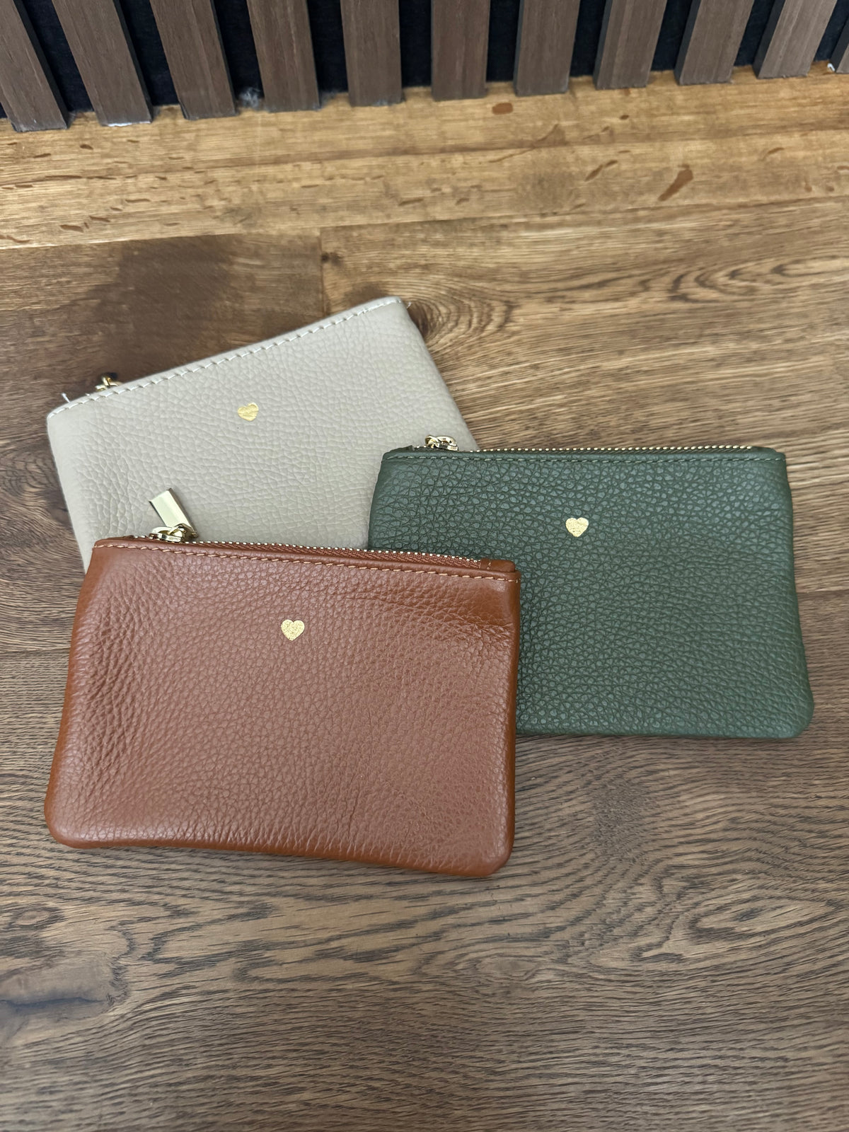 KLEINE LEDER CLUTCH "LENI"